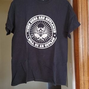 Guns Tee